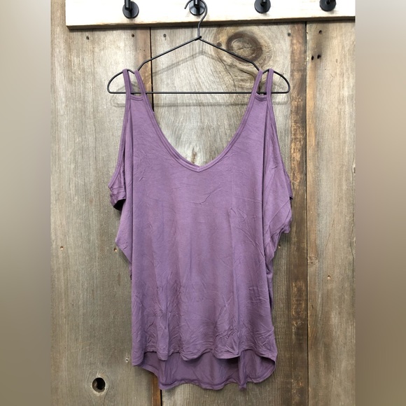 Express One Eleven Cold Shoulder Top in Purple Size Medium - Picture 6 of 17
